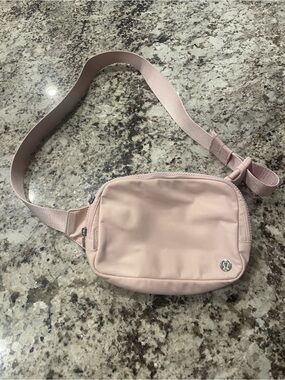 lululemon athletica everywhere belt bag large